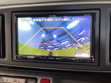 バックも安心のバックカメラ付いています。バックカメラがあると、いつでも安全にバックできますね。死角も減ります。