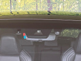 【トヨタセーフティセンス】走行中に前方の車両等を認識し、衝突しそうな時は警報とブレーキで衝突回避と被害軽減をアシスト。より安全にドライブをお楽しみいただけます。