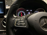 納車前整備はメーカー規定に基づき併設工場で入念に行います。メルセデス・ベンツ指定のツールと技術を用い、メーカーの研修を受けたメカニックがお客様のお車を整備いたします。神奈川運輸支局指定整備工場です。