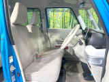 運転席シート廻りは使用感も少なく、良好な状態となっています。丁寧に使われていたことがよくわかりますね。