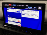 停車中には、TVでニュースや番組を視聴できます。待ち時間も有効活用して、快適な時間をお過ごしください。