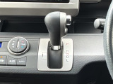 シンプルで使いやすいシフトノブ