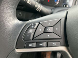 ステアリングスイッチ搭載!ハンドルひとつで手を離さなくても運転中視線をそらさなくても操作が出来て便利です