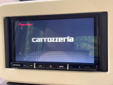 【ナビゲーション】目的地までしっかり案内してくれる使いやすいナビ。Bluetooth接続すればお持ちのスマホやMP3プレイヤーの音楽を再生可能!毎日の運転がさらに楽しくなります!!