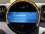 アップルカープレイ装備!!Bluetooth機能も付いておりますので、音楽再生も楽々です♪