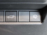 パワーバックドア装着車です。