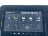様々なメディアに対応したオーディオシステム。お好みの音楽やラジオを聴いて、快適な車内空間を演出できます。音質にもこだわりました。