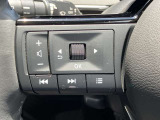 ステアリングスイッチ搭載!ハンドルひとつで手を離さなくても運転中視線をそらさなくても操作が出来て便利です