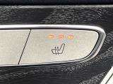 ●フロントシートヒーティング:運転席・助手席共に三段階で調節が可能なシートヒーターを装備しております。季節を問わず快適にご使用いただけます。