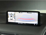 バックカメラで車庫入れをサポートします♪