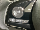 ステアリングにオーディオ操作スイッチが付いています。オーディオ画面に直接タッチしなくても操作が出来ますので、運転に集中できます。