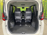 普段のお買い物や通勤、送迎等に十分な荷室スペースを確保しております。セカンドシートを倒すと、大きな荷物の積載も可能です♪