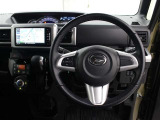 運転席廻りです。
