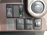 【パワースライドドア】スマートキーや運転席のスイッチでスライドドアの開閉が可能♪電動だから力を入れてドアを開ける必要が無く、小さいお子様でも、重い荷物を持っている時もラクに開け閉めできます♪