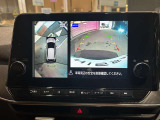 全方位カメラを装備!四方のカメラでまるで上から見たような画像で駐車をサポートします。バックカメラもガイドライン付です。安全のため、目視も忘れずに。。