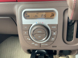オートエアコン付きでいつでも車内快適☆