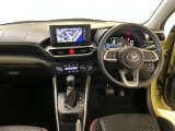 この車で色んな場所へドライブに出かけてみませんか。