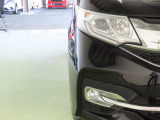 LEDヘッドライトは、点灯の瞬間から光量を発揮し、突然暗くなるトンネルなどでの安定感を高めます。