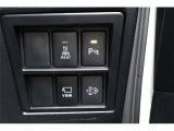 パーキングセンサー付で、車庫入れも駐車もラクラクです。