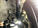 お車を安心してお乗りいただく為には、足回りの定期点検が欠かせません。サービスサポート(有償保証)では無料点検もご提供しており、安心のカーライフをお過ごしいただけるサポート体制が整っています。