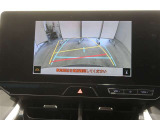バックガイドモニターで、後方を確認しながら安心して駐車することができます。運転初心者も熟練者も必須の機能ですよ!