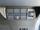 運転席まわりの画像です。