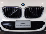 ☆BMWの代名詞とも言える【キドニーグリル】一目見ただけでBMW車であると認識できる確固たるアイコンとして存在感を放ちます☆