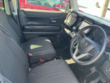 【運転席】しっかりとしたシートで長時間運転でも疲れづらいです★