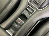 パーキングブレーキはスマートな電子制御式と合わせて渋滞時等にブレーキペダルから足を離しても停車状態を保持してくれるオートブレーキホールド機能で運転が楽になります。スタートはアクセルペダルを踏むだけ
