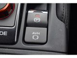 AVH(オートビークルホールド) 停車時、ブレーキペダルから足を離しても停止状態を維持。信号待ち、渋滞、坂道など日常のさまざまなシーンでドライバーの運転負担を軽減します。
