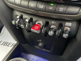 ◆LIBERALAは、輸入車選びの新たなスタイルを提案するインポート・セレクト・ブランドです。オーナー様となる方がクルマから直接感じる感性を第一にした、最良の一台との出会いをコーディネートいたします。