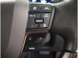 ハンドルから手を放さずに操作出来ますので、安全運転にもつながりますね