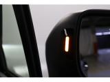 スバルリヤヴィークルデティクション装備!斜め後方から接近する車を光りと音で警告!!