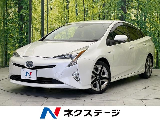 トヨタ プリウス 