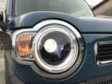 LEDヘッドランプ装備・消費電力が少なく明るいので夜間走行も安心して運転出来ます。