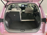 【ラゲッジルーム】後部座席を倒せば大きな荷物も積むことが出来ます!
