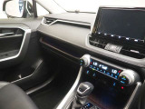 見通しのよいすっきりとした視界で、誰でも運転しやすいです。運転のしやすさは疲れにくさにも繋がります
