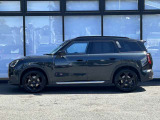 時を経ても深い魅力を放ち続けるMINI。より快適にお乗り頂くために、3つのサポートプログラムをご用意しております。※認定中古車保証は登録日より最長4年間まで延長が可能です。