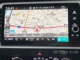 Gathersメモリーナビがついています。Bluetoothオーディオ、フルセグが視聴できます。