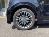 純正15インチアルミホイール☆タイヤサイズは165/55R15です。