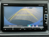 バックカメラも装備しております。車庫入れの苦手なお客様、もうご心配いりません。バックカメラがあれば、ぶつける心配無し?!重宝します!!