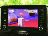 停車中にテレビや動画を楽しめます。休憩時間や待ち時間に、リラックスした時間を過ごせるのが魅力です。
