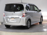 ボディクリーニング後、愛車をピカピカの状態へ保護するコーティング「ブライトパック」がおススメです!水垢がつきにくく、手入れがしやすくなりますよ!いつも愛車をきれいにしておきたい方におススメです。