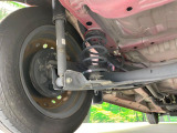 お車を安心してお乗りいただく為には、足回りの定期点検が欠かせません。サービスサポート(有償保証)では無料点検もご提供しており、安心のカーライフをお過ごしいただけるサポート体制が整っています。