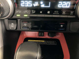 フロントシ-ト左右シ-トヒ-タ-&ク-ルファン付き車両です