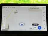 見やすい地図表示で、ナビゲーションをサポート。周辺情報も充実しており、初めての場所でも安心です。スムーズな目的地へ案内します。