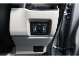 ◆◆両側電動スライドドア!!荷物で手が塞がる時など簡単にドアの開閉が出来ます!何より力いらずで開閉OK!女性やお年寄りにも優しい♪電動機能はOFFにもできますから元気なお子様の駆け出しも安心!