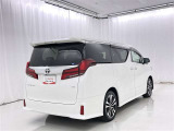 沢山乗れるのがこの車の魅力!2台で移動しないと・・・なんて時もこの車なら1台で!大活躍です♪