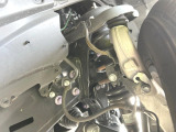 お車を安心してお乗りいただく為には、足回りの定期点検が欠かせません。サービスサポート(有償保証)では無料点検もご提供しており、安心のカーライフをお過ごしいただけるサポート体制が整っています。