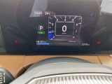視認性の高いメーターで運転情報を的確に把握できます!
